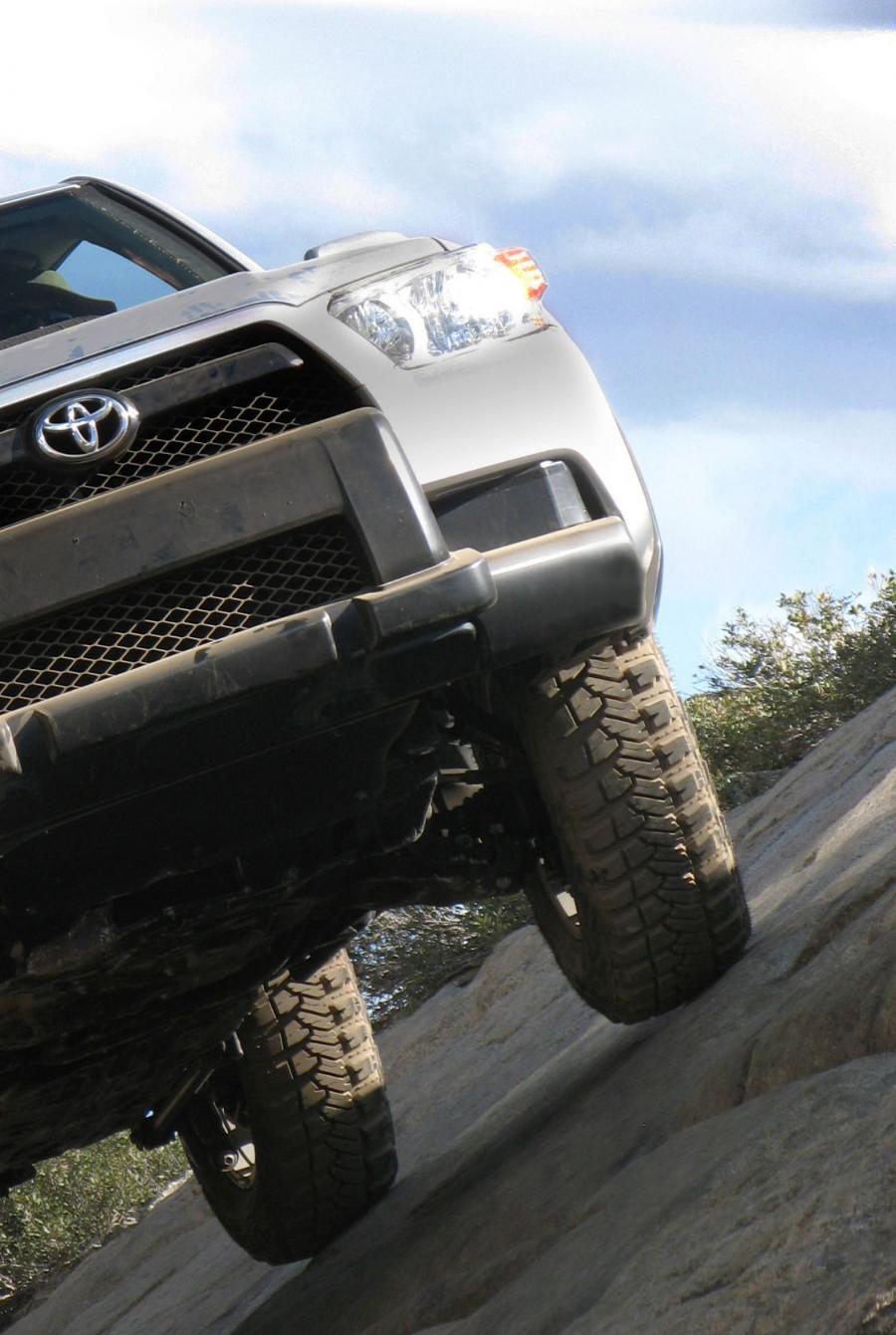  Toyota 4Runner 2010 года  (фото 2 из 84)